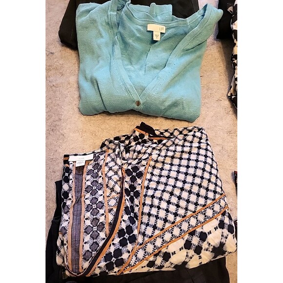 11 Women's Sz Med Clothing Items Mixed Styles & Brands For 1 Low Price *READ - Picture 5 of 16